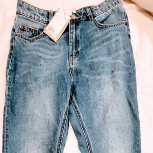 H&M 90’s Straight Jeans Size 6